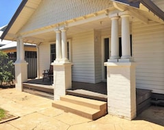 Toàn bộ căn nhà/căn hộ Kyabram House - Family & Pet Friendly House (Kyabram, Úc)