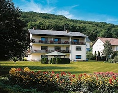Hotelli Land-gut-Hotel Landhaus im Park (Prümzurlay, Saksa)