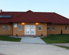Casa rural Bencsik Tanya Szentkirály (Tiszaug, Hungary)