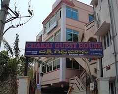 Khách sạn OYO 9207 Chakri Guest House (Visakhapatnam, Ấn Độ)