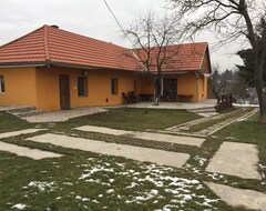 Cijela kuća/apartman Dombteto Vendeghaz (Sátoraljaújhely, Mađarska)