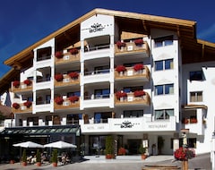 Hotelli Hotel Schwarzer Adler (Nauders, Itävalta)