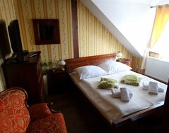 Hotel Tyrol i Restauracja Zycie Gruzji (Osielsko, Polen)
