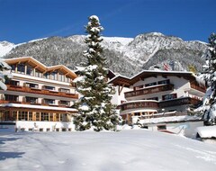 Khách sạn Hotel Gridlon (Pettneu am Arlberg, Áo)