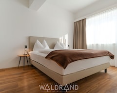 Otel Waldrand Apartments (Ramsau am Dachstein, Avusturya)