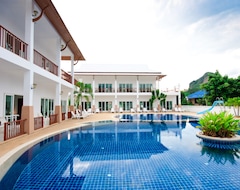 Hotel Nadivana Serviced Apartments (Noppharat Thara Beach, Tailandia)