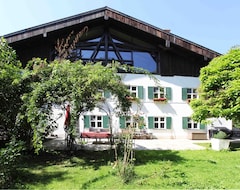 Toàn bộ căn nhà/căn hộ Apartment For 4 Persons (Eching am Ammersee, Đức)