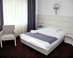 Hotel Lavender (Poznań, Poland)