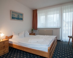 Hotel Kleines Ferienhaus 261 Am Badestrand - Abc42 (Wohlenberg, Germany)