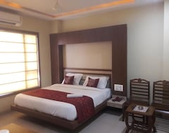 Hotel Sunrise (Jhansi, India)
