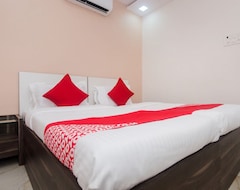 Hotel OYO 16447 Nest Inn (Navi Mumbai, Indija)