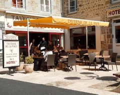 Hotel Taverne de la Paix (La Ferté-Macé, France)
