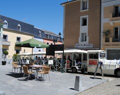 Khách sạn Castel De Mirambel (Lourdes, Pháp)