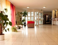 Hostel Mynext - Riverside Hotel Salzburg (Salzburg, Avusturya)