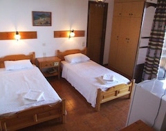 Khách sạn Christofer'S Rooms (Zagora, Hy Lạp)