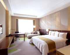 Holiday Inn Qingdao Expo, an IHG Hotel (Qingdao, Çin)