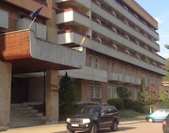 Hotel Parang (Băile Olăneşti, Romania)