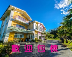 Bed & Breakfast Barefoot Springs (Dongshan Township, Taiwan)