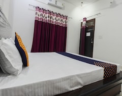 Hotel SPOT ON 68325 Green Valley (Meerut, India)