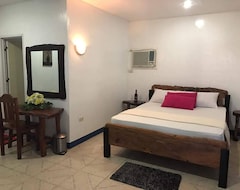 Guesthouse Eden's Lodging House (Santa Ana, Philippines)