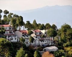Hotel Woodsvilla Resort (Ranikhet, Indija)