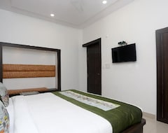 Khách sạn Oyo 9368 Hotel Pratap (Agra, Ấn Độ)