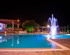 Khách sạn Zoes (Faliraki, Hy Lạp)