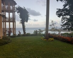 Hotel Skycastle Oasis (Ocho Rios, Jamaica)