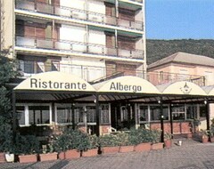 Khách sạn La Lampara (Deiva Marina, Ý)