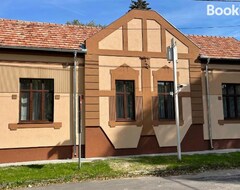 Hele huset/lejligheden Kovacs Apartmanhaz (Kiskunhalas, Ungarn)