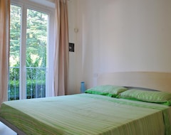 Khách sạn Residence White Beach (Lierna, Ý)