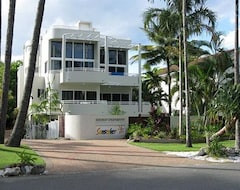 Khách sạn Sunseeker Apartments (Port Douglas, Úc)