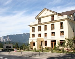 Khách sạn Art Montana (Predeal, Romania)