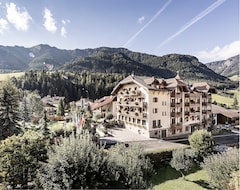 Khách sạn Hotel Luna Mondschein (St. Ulrich, Ý)