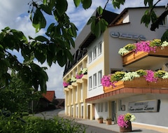 Khách sạn Hotel Zum weissen Lamm (Rothenberg, Đức)