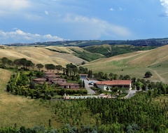 Hotel Villa i Laghi (Montaione, Italy)