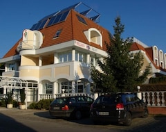 Wellness Hotel Kakadu (Keszthely, Macaristan)