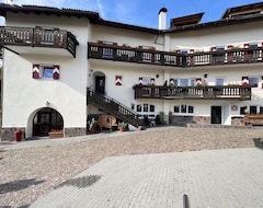 Khách sạn Residence zum Rössl (Altrei, Ý)