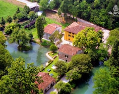 Hotelli Villa Dei Mulini (Volta Mantovana, Italia)