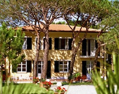 Hotel Villa Fiorisella (Marina di Massa, Italy)