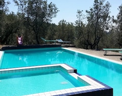 Toàn bộ căn nhà/căn hộ Exclusive accommodation in large villa near Vinci with pool (Lamporecchio, Ý)