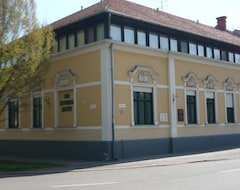 Pensión Szlovak Panzio (Békéscsaba, Hungría)