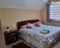 Bed & Breakfast Casa Hostal MACHALI Habitacion con bano privado, AIRE ACONDICIONADO a pasos de Av San Juan (Machalí, Chile)