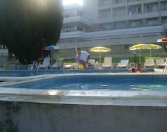 Khách sạn Hotel Panorama (Sveti Konstantin, Bun-ga-ri)