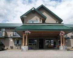 Toàn bộ căn nhà/căn hộ Glacier Mountain Lodge (Blue River, Canada)