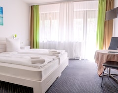 Khách sạn Hotel Schwanen Resort (Baiersbronn, Đức)