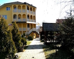 Khách sạn Slavutych Zakarpattya (Uschhorod, Ukraina)