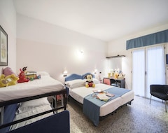 Khách sạn Hotel Levante (Rimini, Ý)