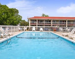 Hotel Days Inn By Wyndham Jacksonville Nc (Jacksonville, USA)