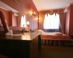Hotel Tsarskiy Dvor (Chelyabinsk, Russia)
